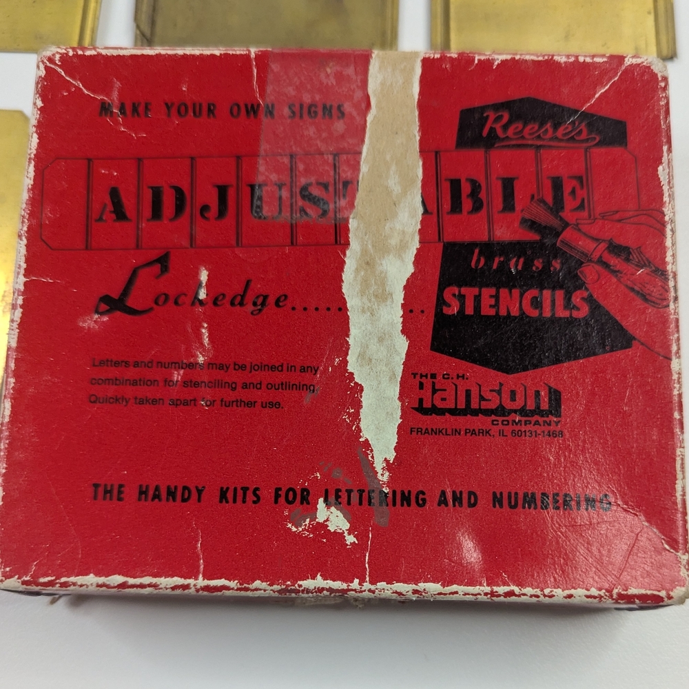 Reese's Vintage Adjustable‎ Interlocking Brass Stencils 16 Piece Numbers